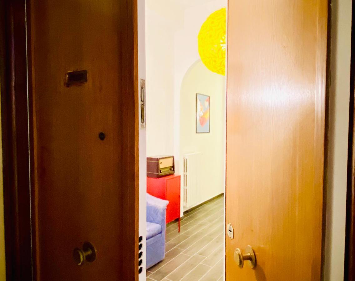 Casa Di Ale & Frank Apartment Salerno Bagian luar foto